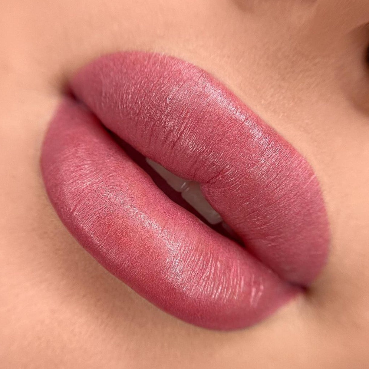 Permanent pigment FACE AMSTERDAM